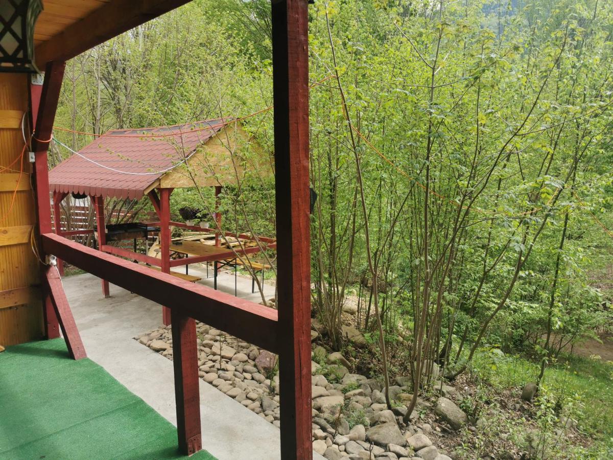 Cabana lucia Tarcău-Gheuca Exterior foto